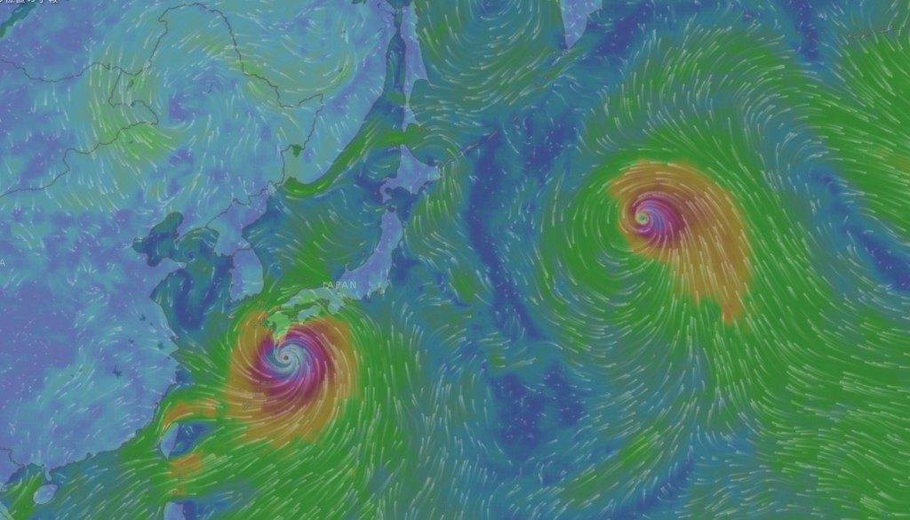 台風サーフィン