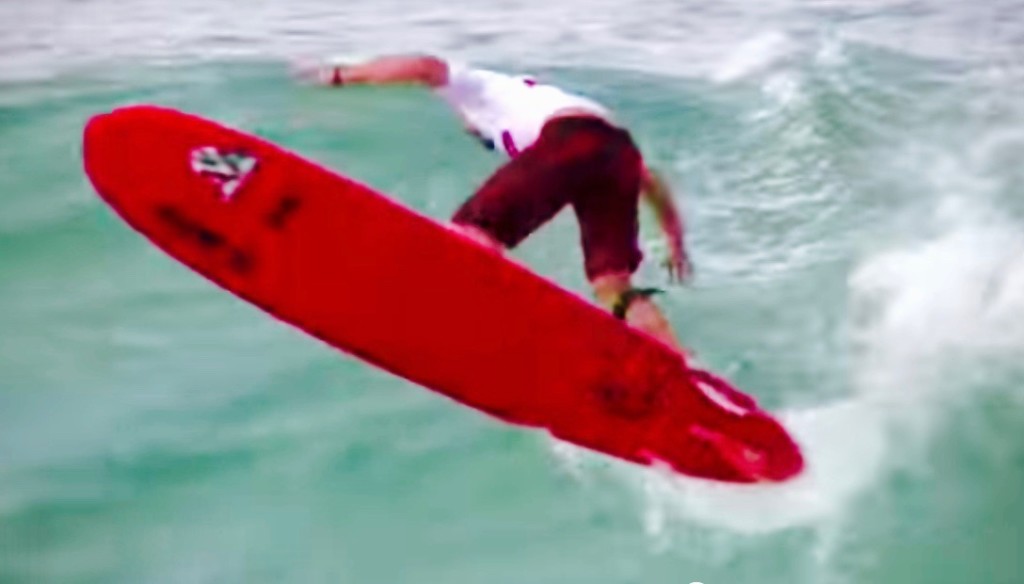 ロングボードでのハイパフォーマンスサーフィン動画 フィル ラズマン Waval サーフィンと自然を愛する人のサーフメディア