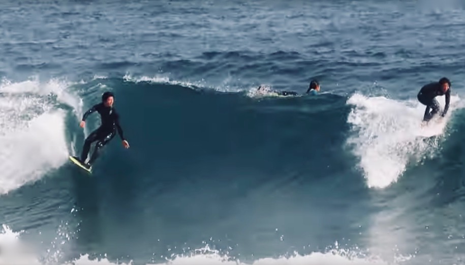 『ZBURH Surfboards』小波用パフォーマンスモデルU－SERIES 小林直海ライディング映像
