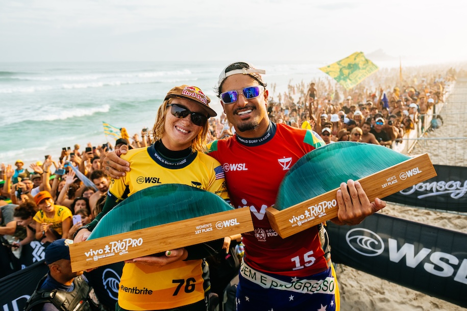 イタロ・フェレイラとケイティ・シマーズが優勝 WSL第8戦ブラジルVIVO Rio Pro